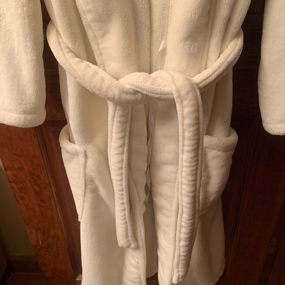 Soft Surroundings, Cream Color Wrap Robe, Belted,… - image 4
